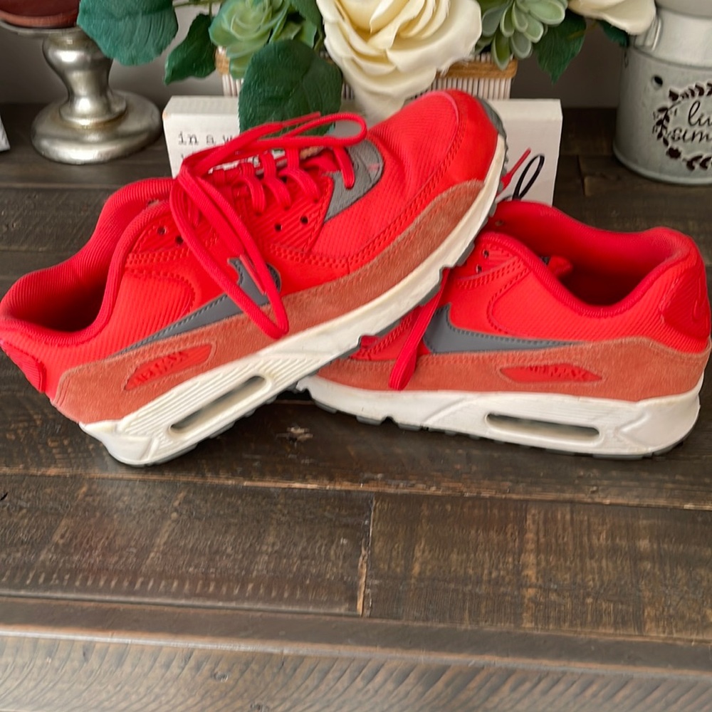 Nike Air Max Size 7